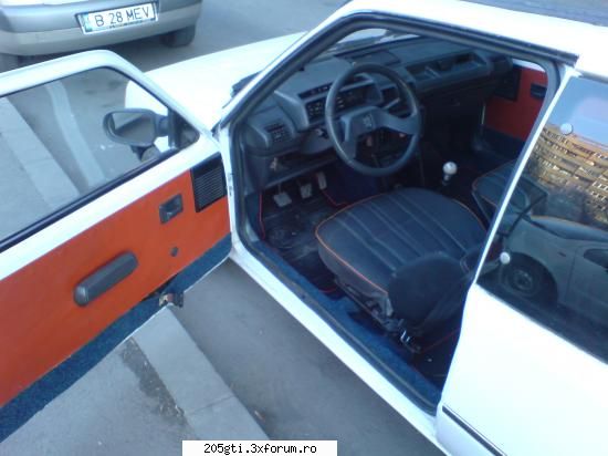 205... Diesel... 1.8... an 1987 - dar in interior... cu ajutorul vostru, o fac sa - 205