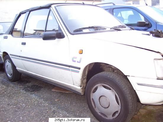 Dezmembrez/arunc la presa 205 CJ - turbojack - Bazar 205